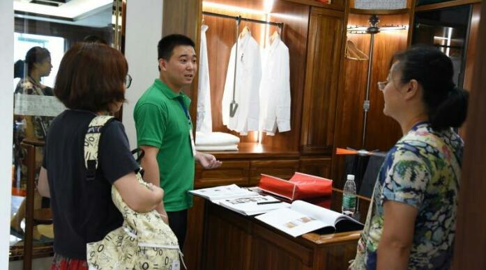 光明家具915南京工廠嗨購(gòu)會(huì)回顧，選購(gòu)實(shí)木家具就到工廠看一看
