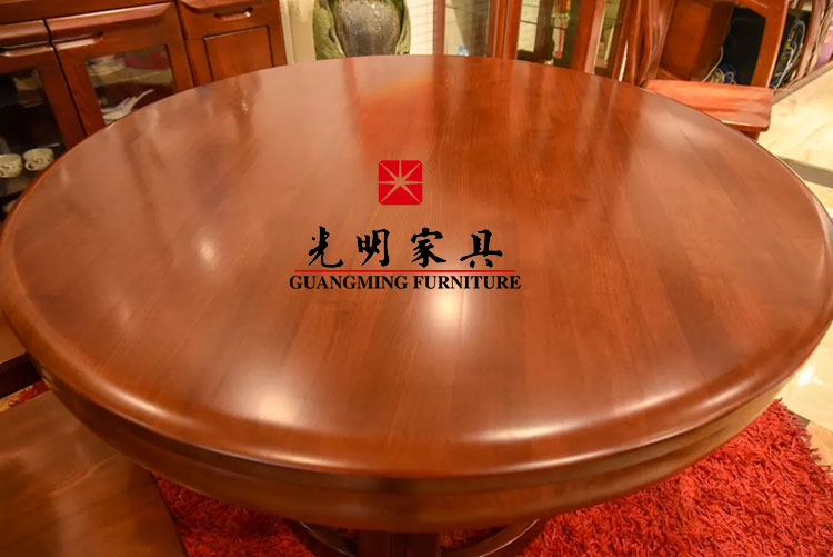 只要保養(yǎng)做的好，實(shí)木家具用到老