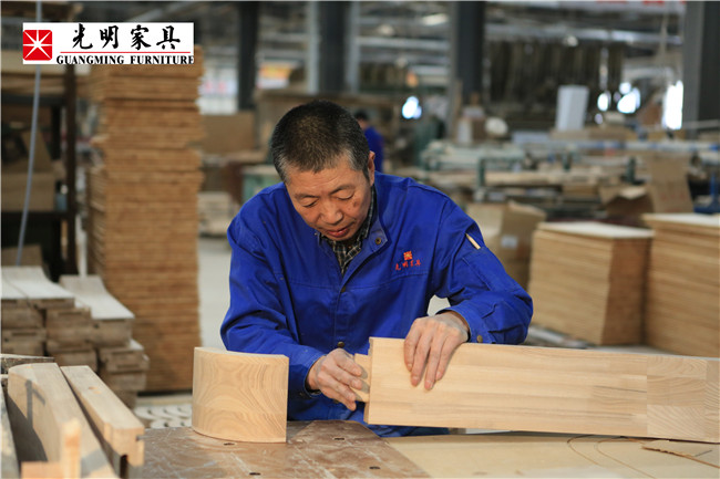 實(shí)木家具陷阱多，躲避大坑有技巧！