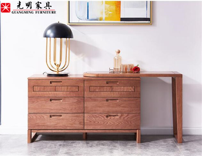 它保護(hù)了你的實木家具，你也應(yīng)該好好保護(hù)它